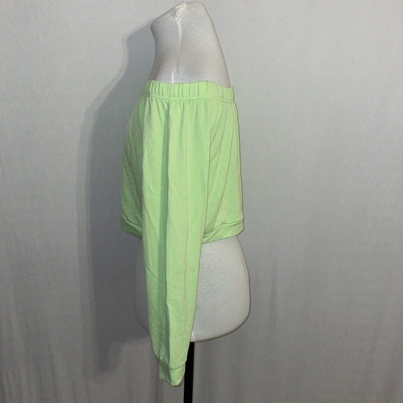 Feathers Off the Shoulder Crop Top Large NWT - Picture 3 of 9